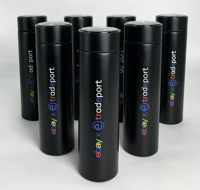 450 ML Isı Derecesi Gösteren Dijital Göstergeli Çelik Termos 437